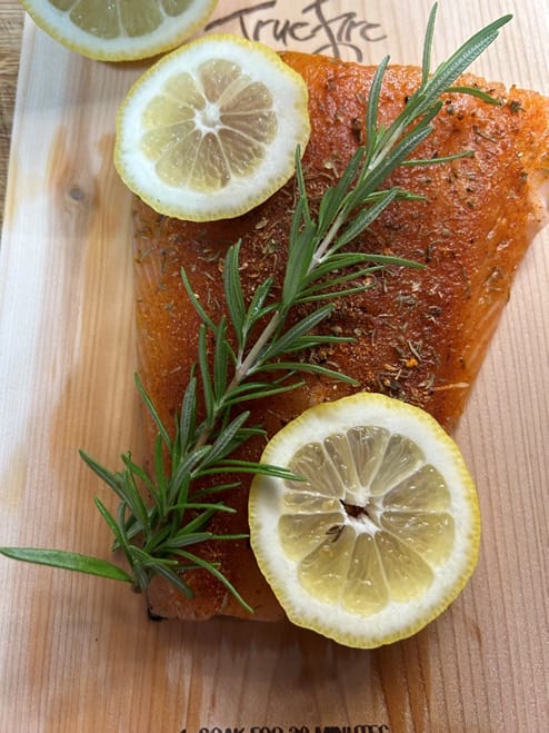 The Power of Rosemary: Flavor and Wellness in One Essential Oil